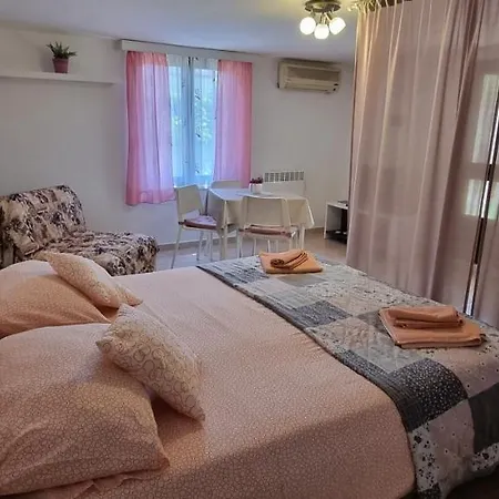 Apartamento App Maria 3 *