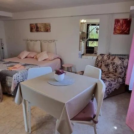 App Maria 3 Zambratija (Istria)